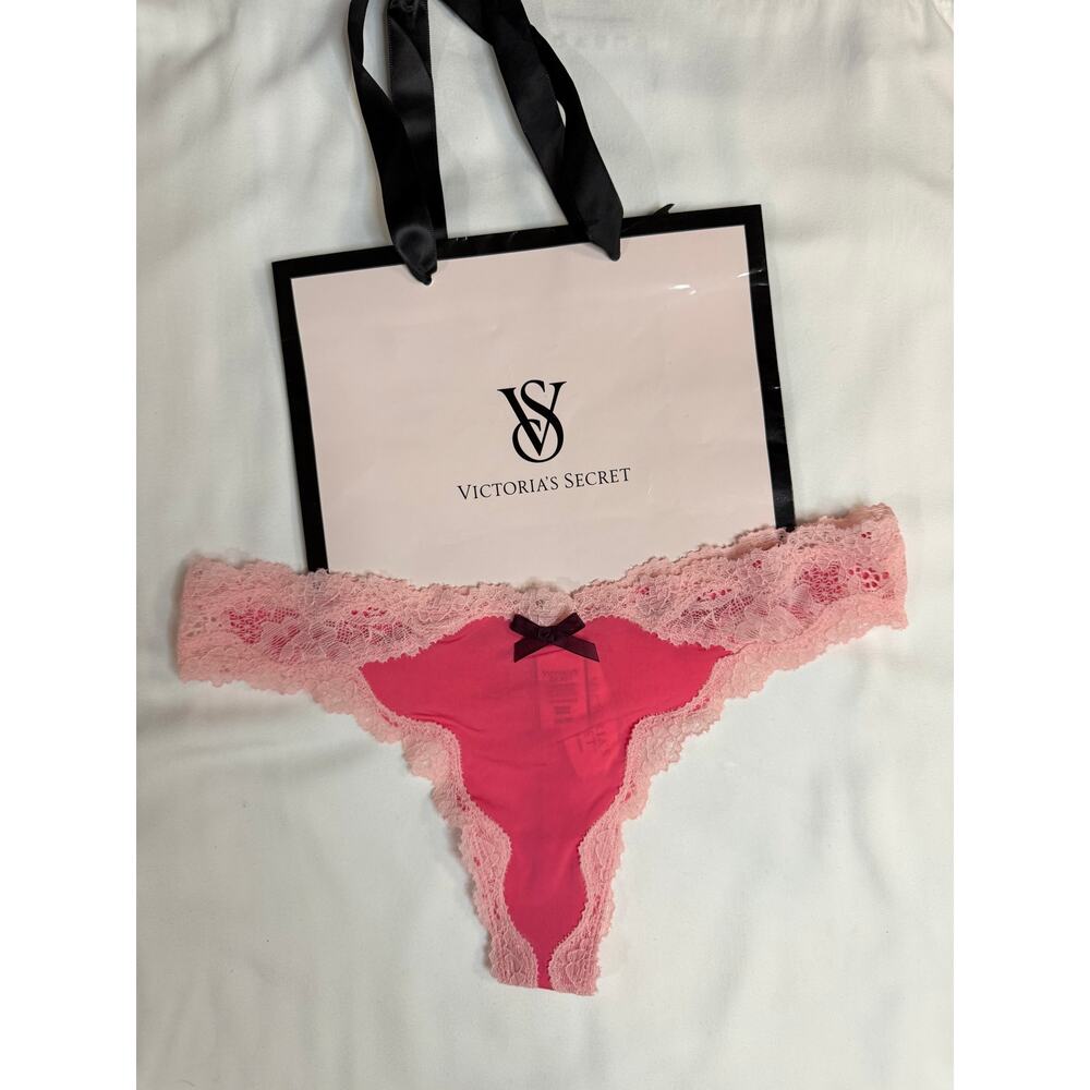 Victoria’s Secret Vintage Second Skin Lace Thong – Pink – Size XS – 2015